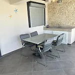 Villa Nefiss Avm Ve Denize Yakin