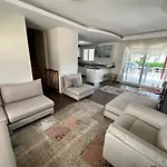 Villa Nefiss Avm Ve Denize Yakin *
