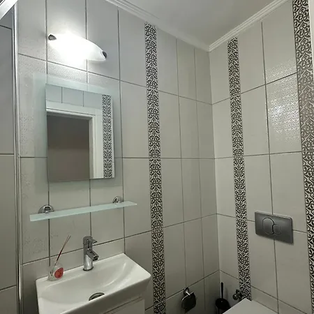 Nefiss Avm Ve Denize Yakin Vila *