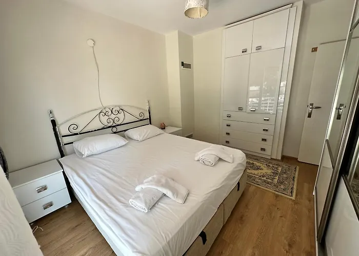 Villa Nefiss Avm Ve Denize Yakin